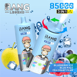Une image promotionnelle pour le dispositif de vape 3-en-1 de la légende de Bang avec des saveurs de glace aux myrtilles, du razz bleu et de la poire parfumé, représentée avec des conceptions de produits et des illustrations de fruits connexes sur un fond bleu clair.