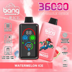 Promotiefoto voor het wegwerp-vape-apparaat van Bang in de smaak 'Watermelon Ice', met kenmerken zoals een capaciteit van 36.000 trekjes, instelbare instellingen, vingerafdrukregeling en dubbele olietanks met een 850 mAh-batterij.